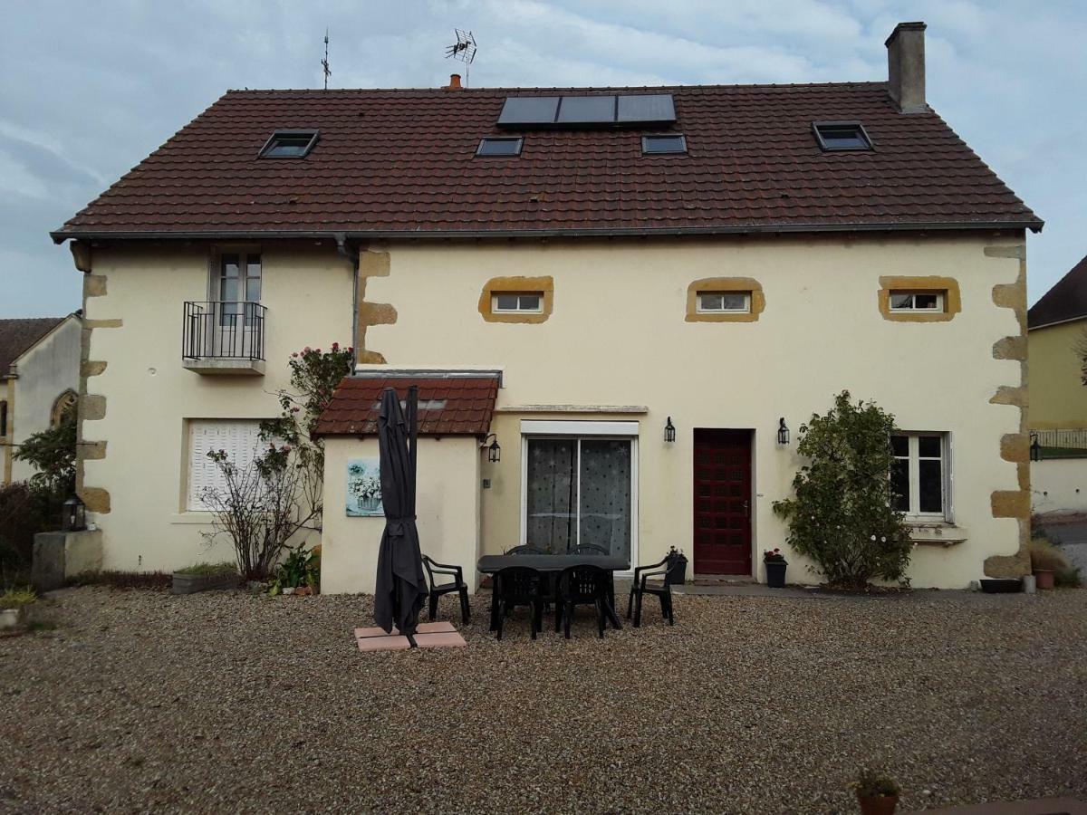 Escampette Hotel Saint-Aubin-en-Charollais Exterior photo